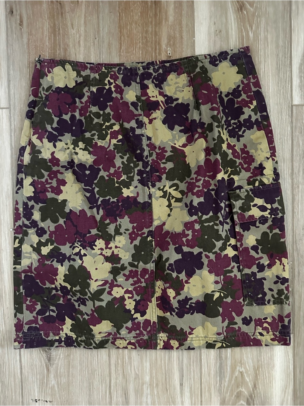 Calvin Klein Floral Denim Cargo Skirt 8 - Picture 2 of 5